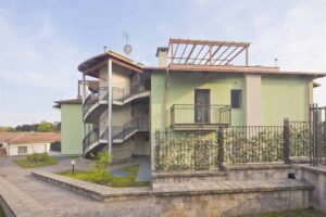 facciata appartamento quadrilocale con terrazza perimetrale ad alpignano, Via Rosta, in vendita Domoria Torino